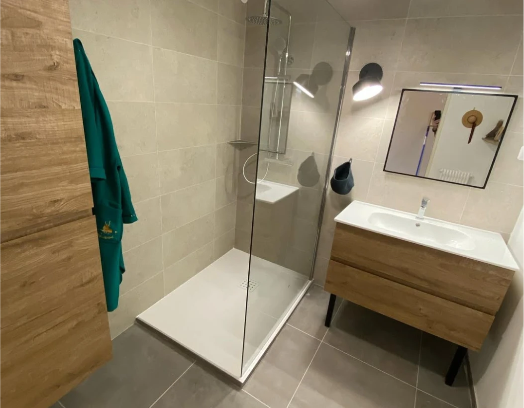 Jls Plomberie Renovation De Salle De Bain Six Fours Les Plages Slide 3 2